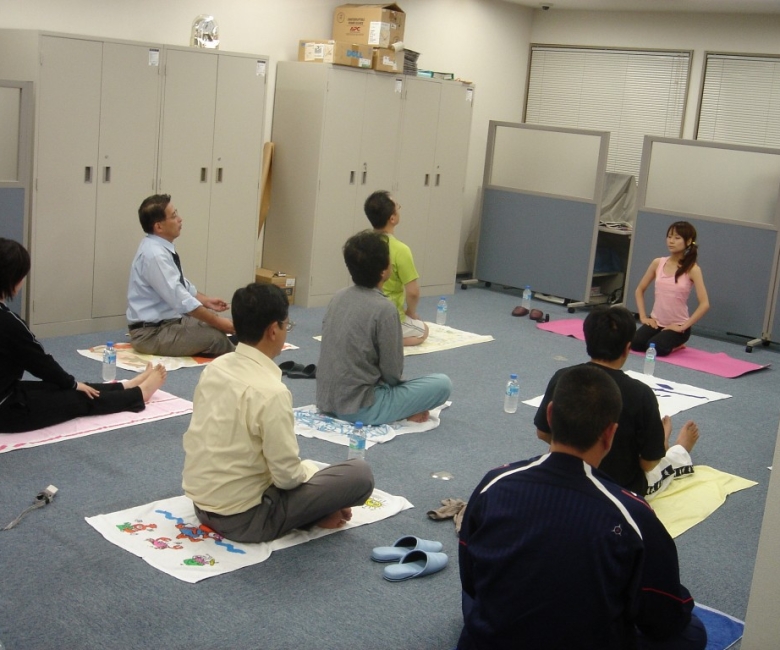 企業への派遣ヨガの参加者