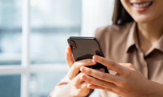 社内イベントで実施される体験型イベントヨガ