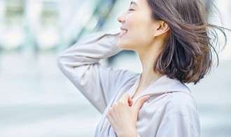 組合員同士の交流を促すヨガの様子