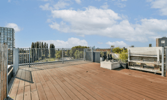 職場で行うリフレッシュを目的とした出張ヨガ